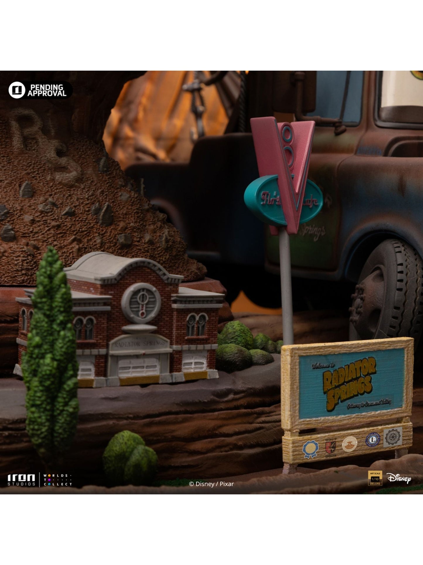 Disney Cars - Lightning McQueen & Tow Mater Deluxe 1/10 Statue von Iron Studios