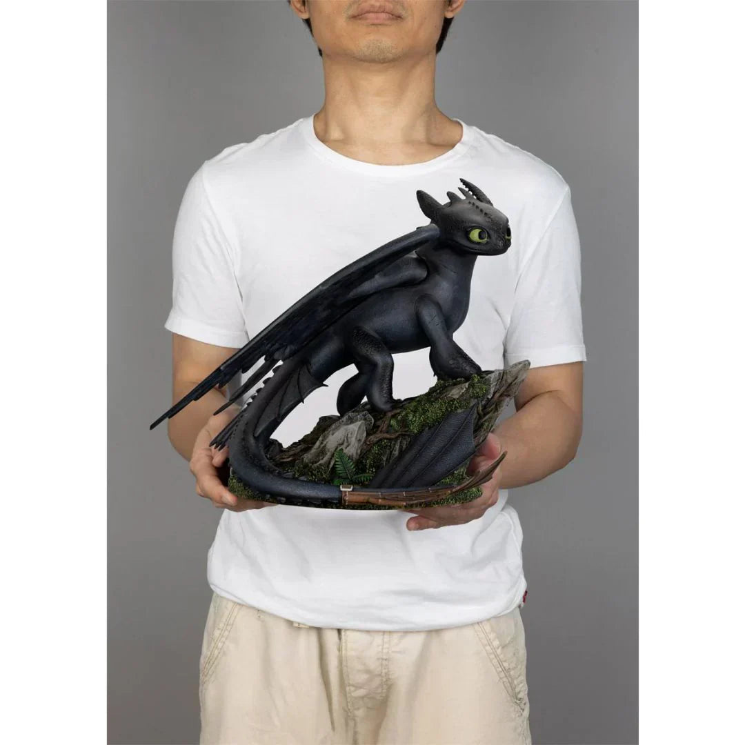 Wie man seinen Drachen 1 Stehende Toothless Master Craft Statue