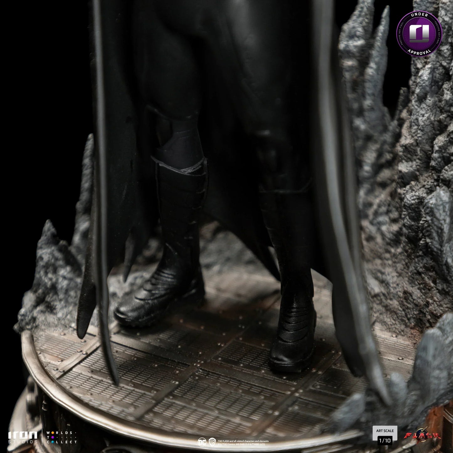 Die Flash Batman Deluxe Statue im Maßstab 1:10