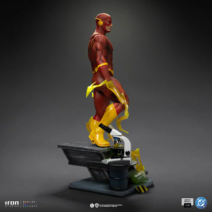 The Flash von Iron Studios