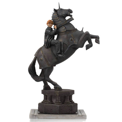 Ron Weasley beim Wizard Chess Deluxe Harry Potter Art Scale 1/10 Statue von Iron Studios