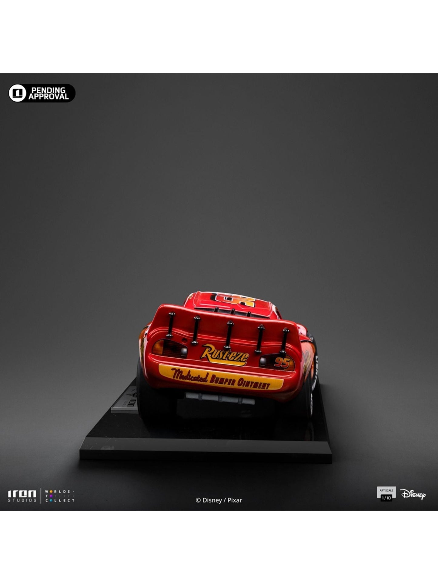 Disney Cars - Lightning McQueen 1/10 Statue von Iron Studios