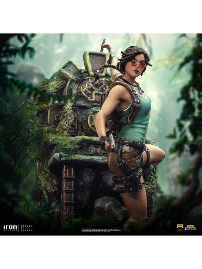 Lara Croft (Tomb Raider) 1/10 Statue von Iron Studios