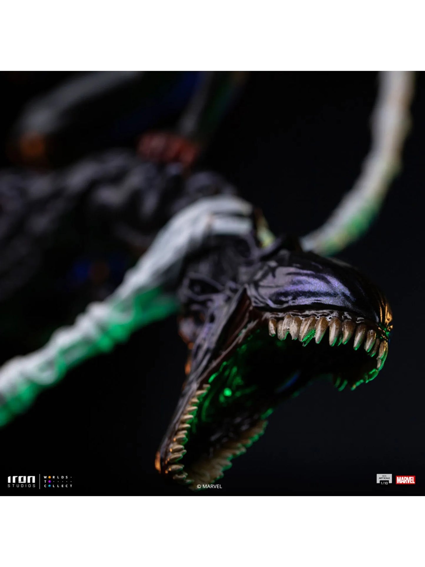 Miles Morales Statue von Iron Studios