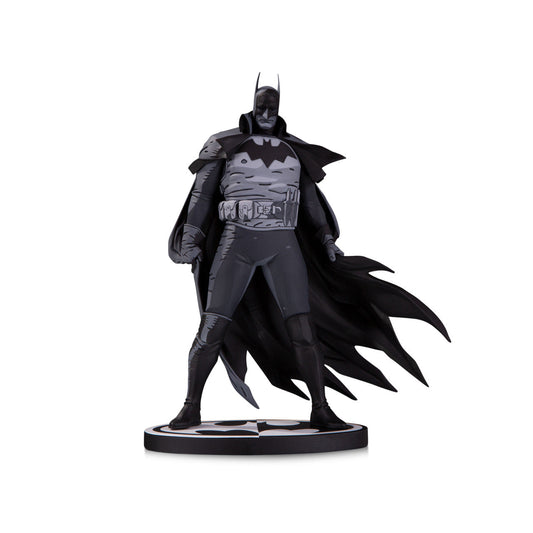Batman Schwarz & Weiß: Batman von Mike Mignola 1:10 Resin Statue von Mcfarlane