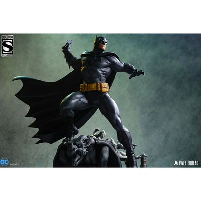 Batman (Schwarz und Grau Edition) Viertelmaßstab Maquette Statue von Tweeterhead