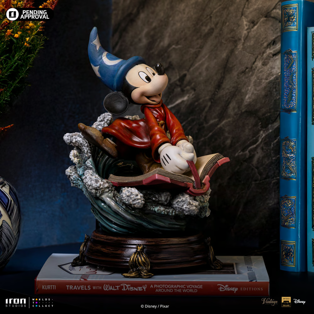 Sorcerer Mickey Deluxe Statue von Iron Studios