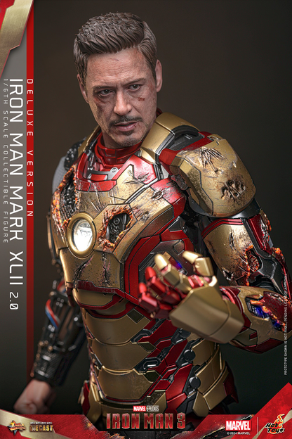 IRON MAN MARK XLII (2.0) DELUXE Sechster Maßstab Figur von Hot Toys