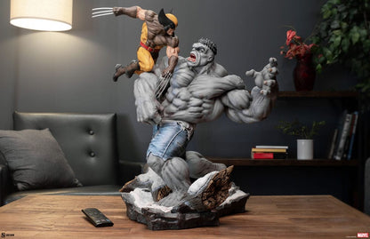 Grauer Hulk vs Wolverine Maquette von Sideshow Collectibles