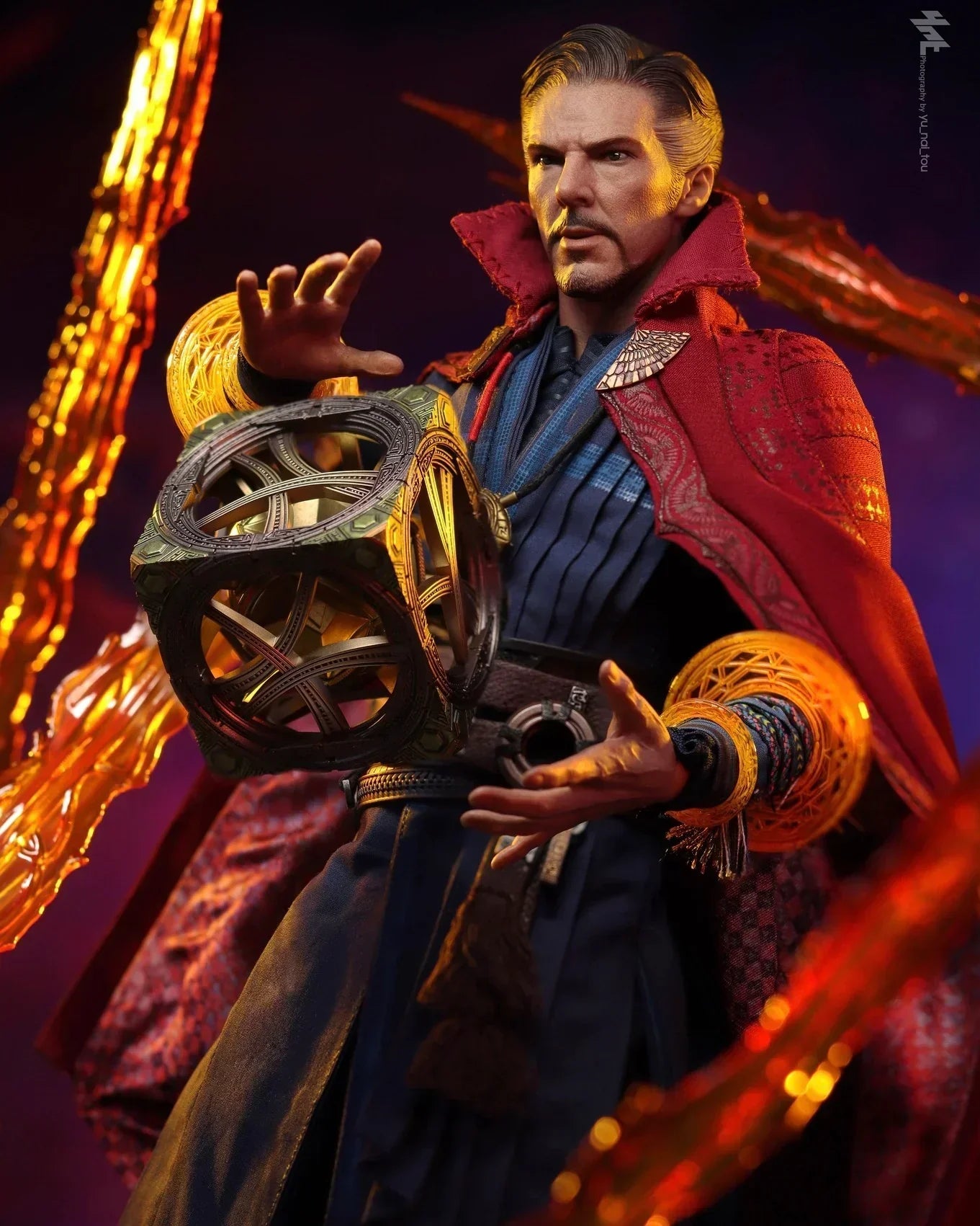 Hot Toys Spider-Man: No Way Home Dr. Strange Figur