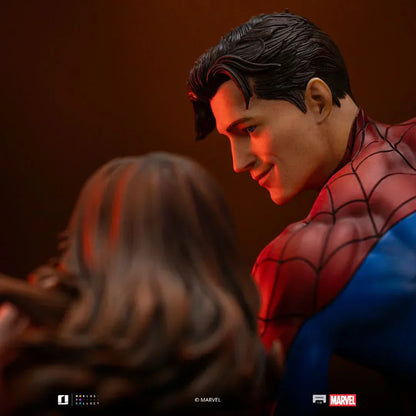 Spider-Man: Die Animierte Serie Spider-Man und Mary Jane Deluxe Kunststatue von Iron Studios