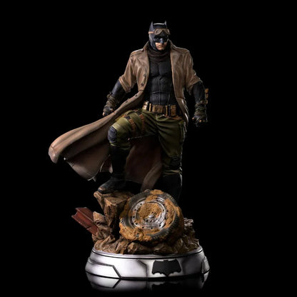 Zack Snyders Justice League Nightmare Batman 1/4 Maßstab Statue von Iron Studios