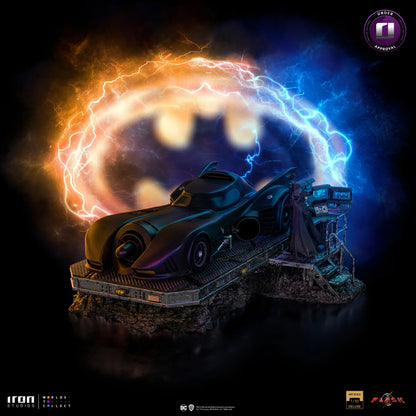 Die Flash Film Batmobil Deluxe Art Scale Limited Edition 1:10 Statue