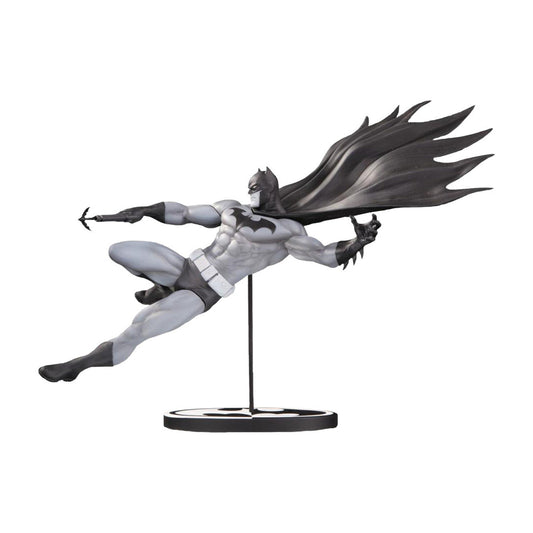 Batman Schwarz & Weiß Statue von Doug Mahnke 7" Statue von Mcfarlane