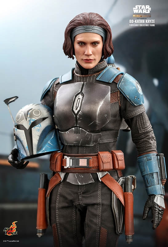 Bo-Katan Kryze™ Sechste Skala Figur von Hot Toys
