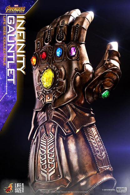 INFINITY GAUNTLET Prop Replica von Hot Toys