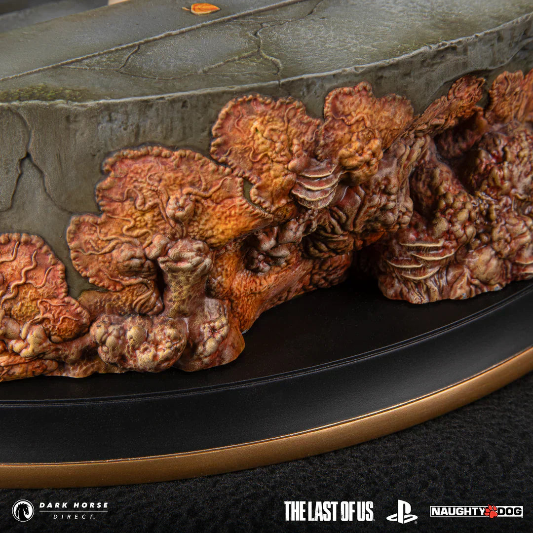 The Last of Us: Joel & Ellie zu Pferd Premium Statue