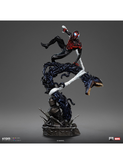 Miles Morales Statue von Iron Studios