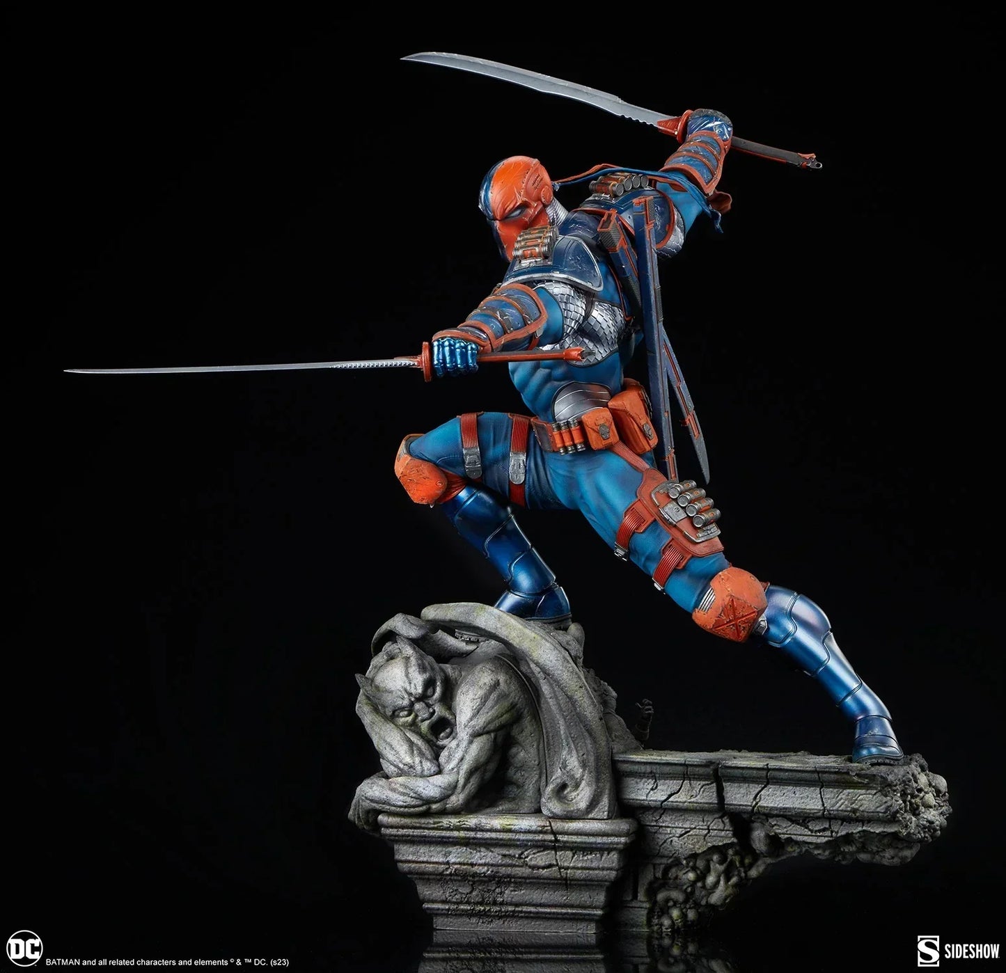 DEATHSTROKE Premium Format Figur von Sideshow Collectibles