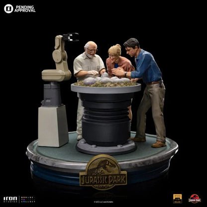 Jurassic Park Dino-Hatching 1/10 Kunst-Skala Limitierte Edition Statue