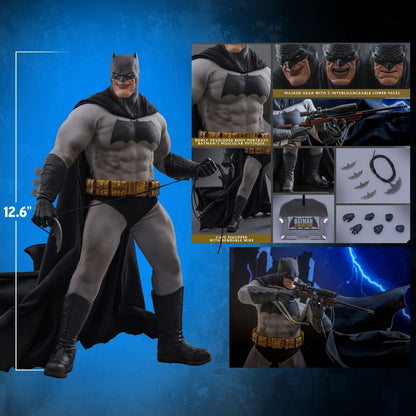 Batman: The Dark Knight Returns 1/6 Figur von Hot Toys