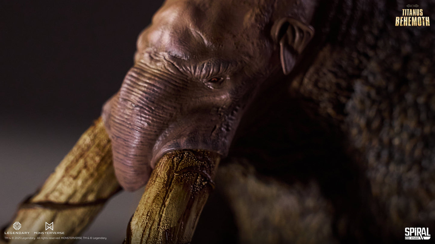 Titanus Behemoth Statue von Spiral Studio