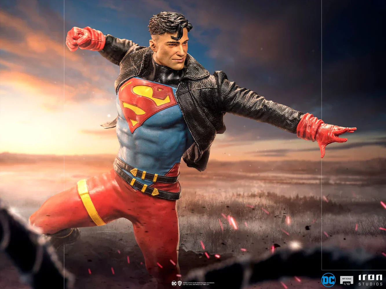 Superboy 1:10 von Iron Studio