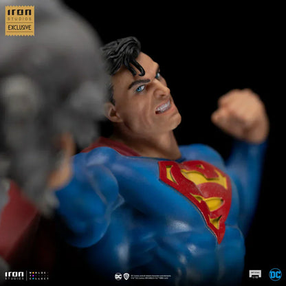 SUPERMAN GEGEN DOOMSDAY 1:10 Maßstab Statue von Iron Studios CCXP Exklusiv